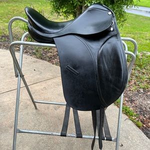 17” Dressage Saddle